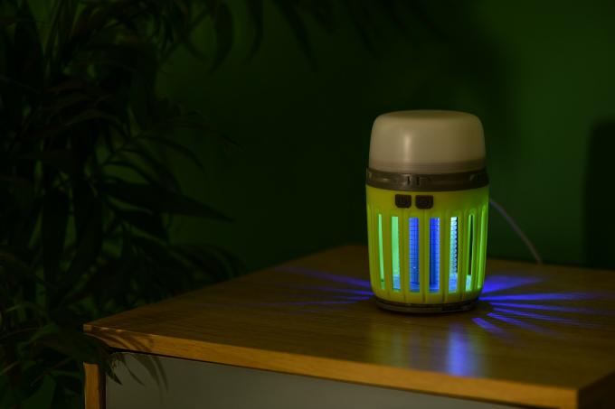 267g IPX4 étanche au camping Lumière de nuit UV Bug Zapper Lampe à moustiques rechargeable 2