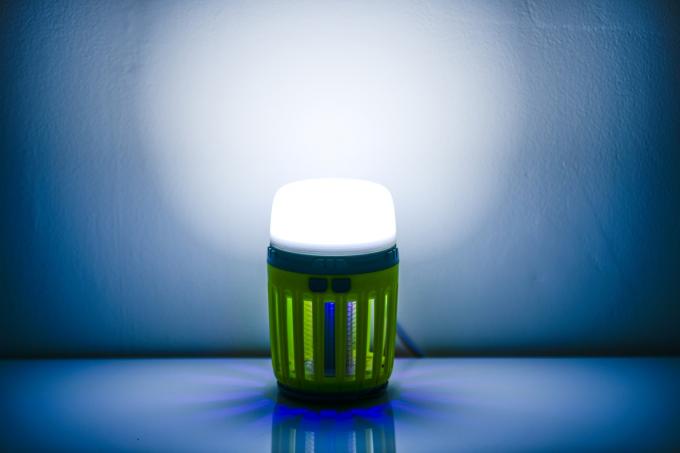 267g IPX4 étanche au camping Lumière de nuit UV Bug Zapper Lampe à moustiques rechargeable 1