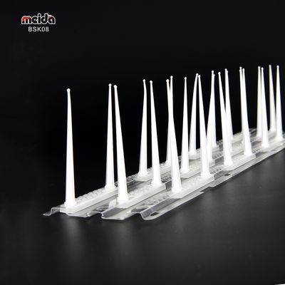 Un bon prix. Contre-pigeon à l'extérieur Spike de base en plastique en forme de V pour lutter contre les ravageurs pour les oiseaux ≤ 0,5 kg en ligne